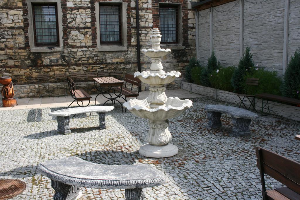 Hotel Komfort Inn - Dwor Hubertus Piekary Śląskie Eksteriør billede