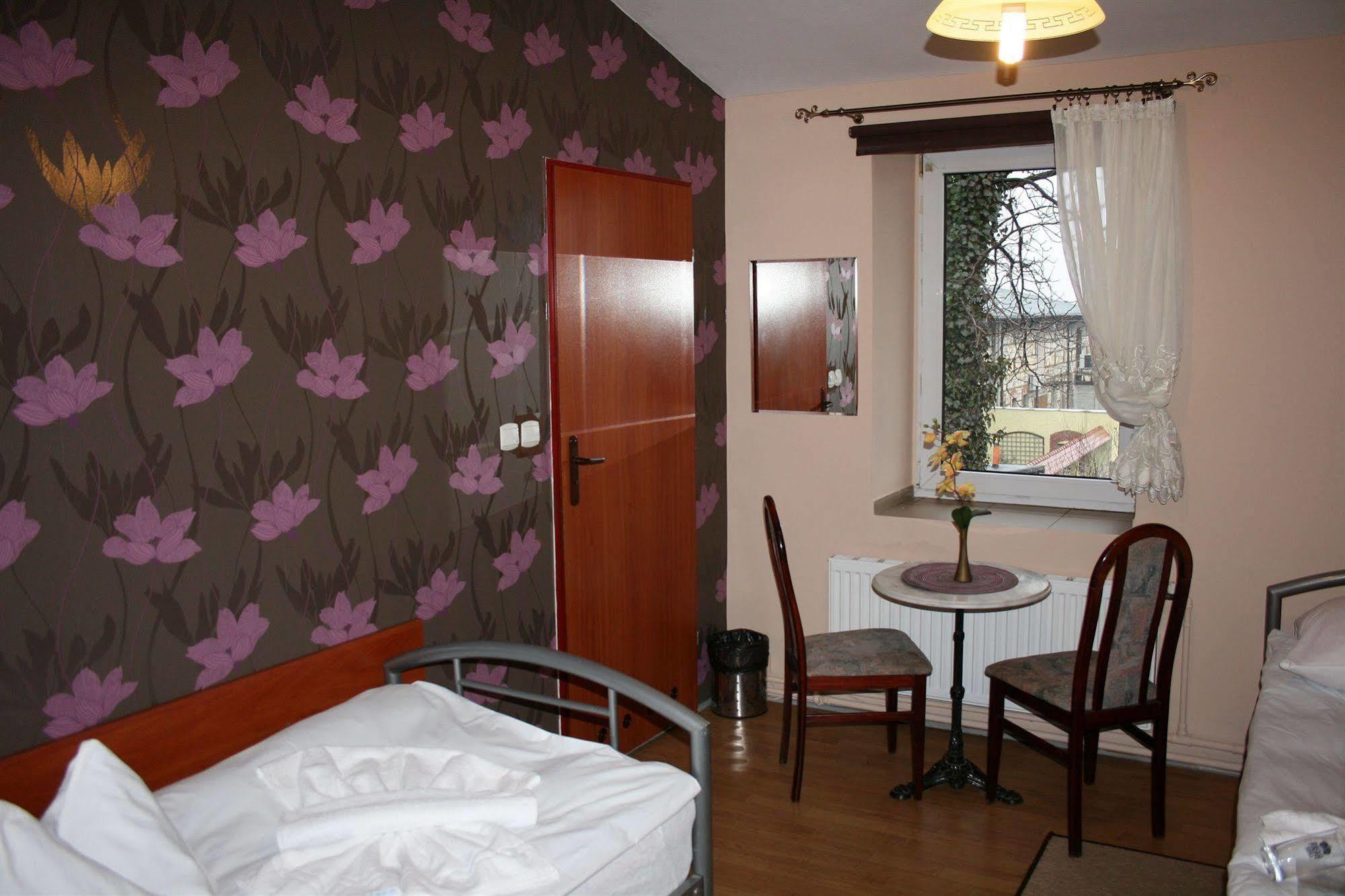 Hotel Komfort Inn - Dwor Hubertus Piekary Śląskie Eksteriør billede
